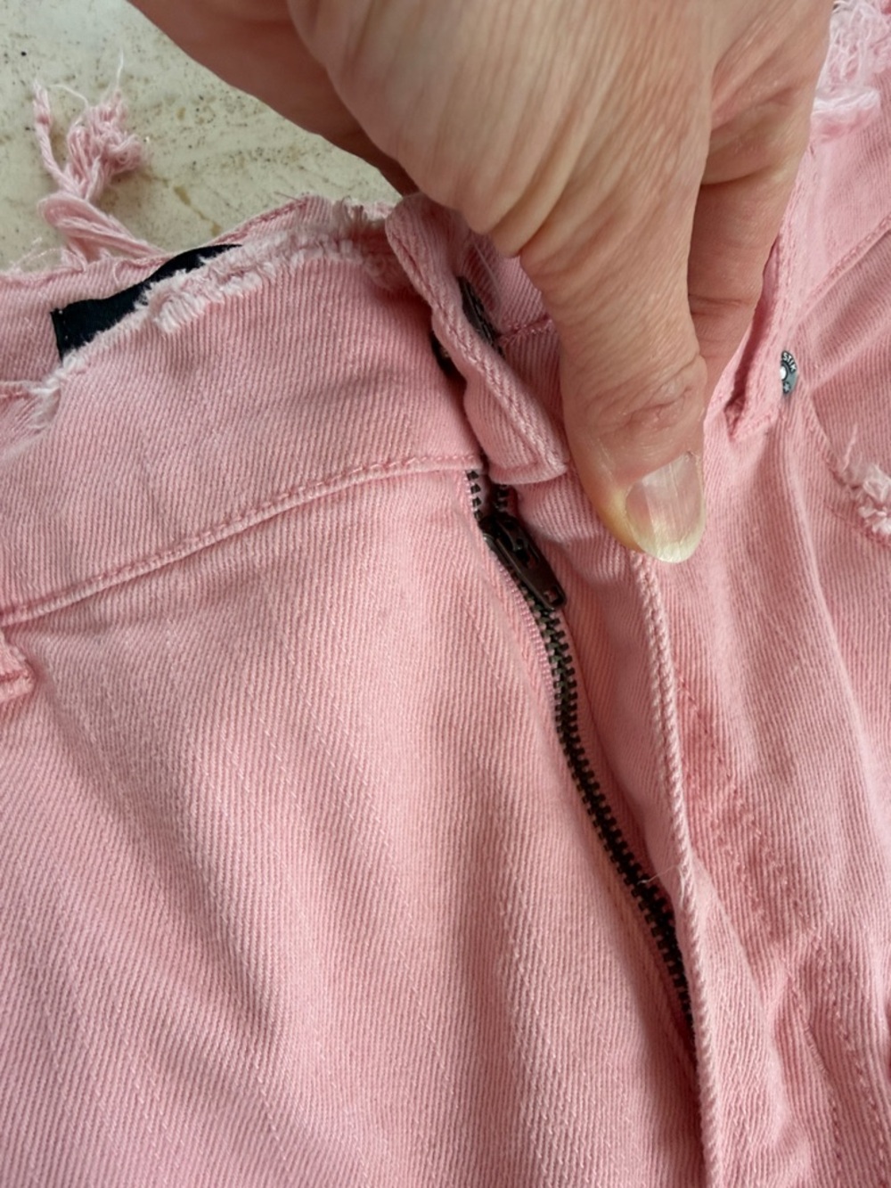 MAJESTIK NIRVANA FRAYED SUPER STACKED PINK RED Men’s 32 - Picture 15 of 16